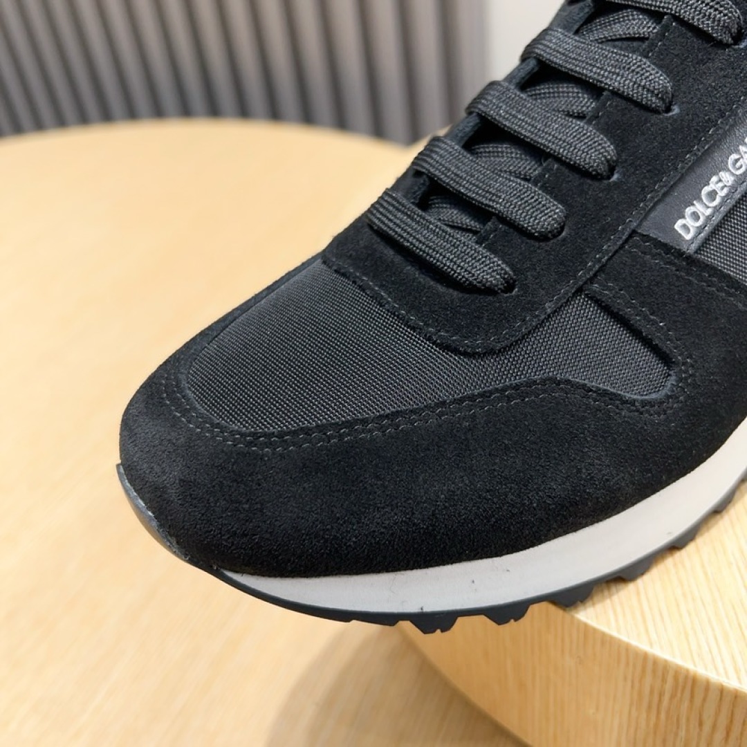 Dolce & Gabbana Men's Black Leather and Suede Fashion Sneakers 8 cmp i1744372094127 2225 0 6