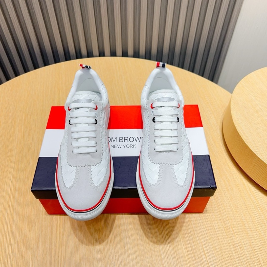 Thom Browne White Leather Sneakers with Signature Stripe Detail, Sizes 38-44 2 cmp i1744653195870 754 0 0
