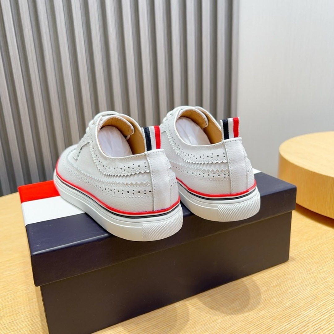 Thom Browne White Leather Brogue Sneakers with Signature Stripe Detail 5 cmp i1744653516561 6230 0 3