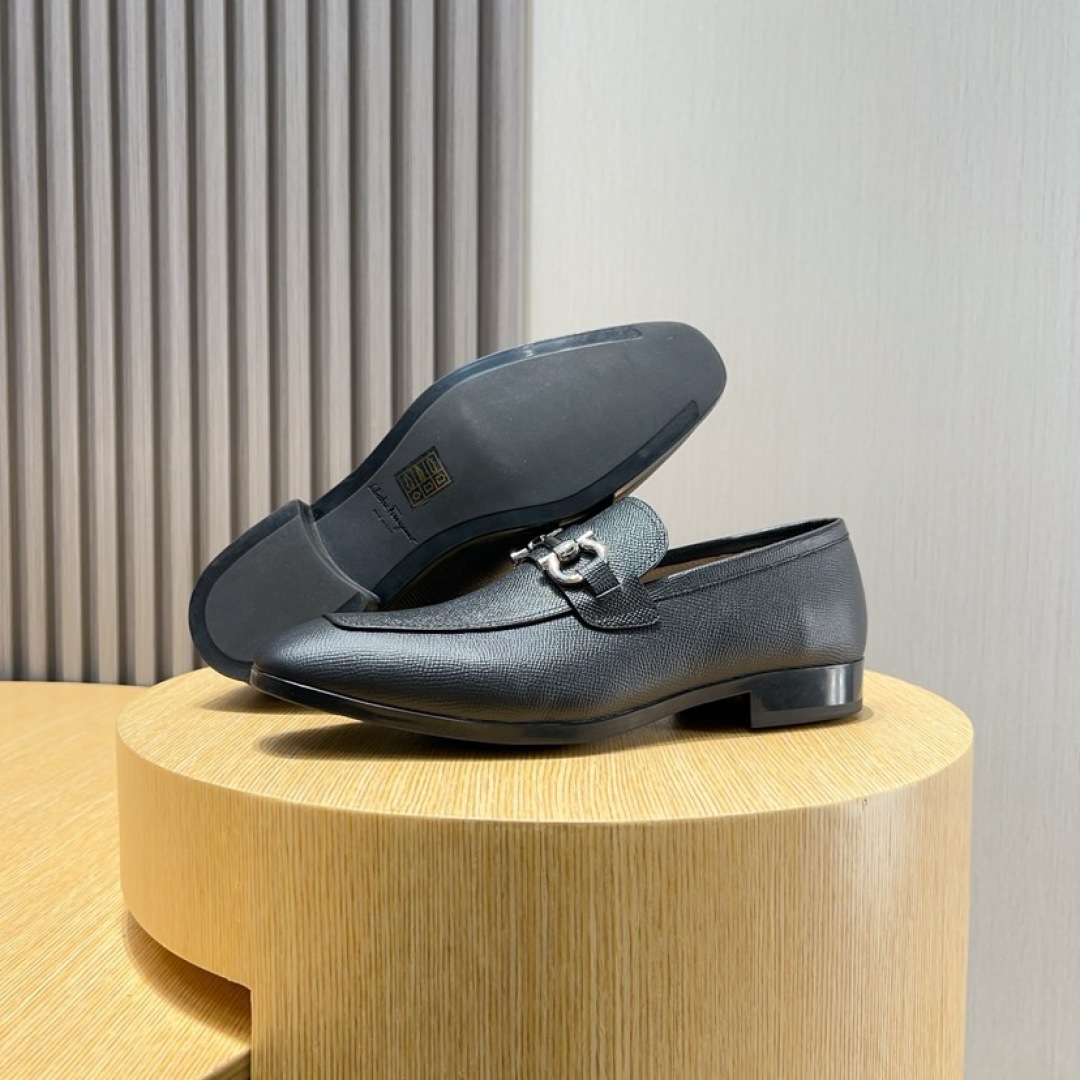 Salvatore Ferragamo Men's Leather Loafers with Iconic Buckle, Sizes 38-44 10 cmp i1744653817636 4033 0 8