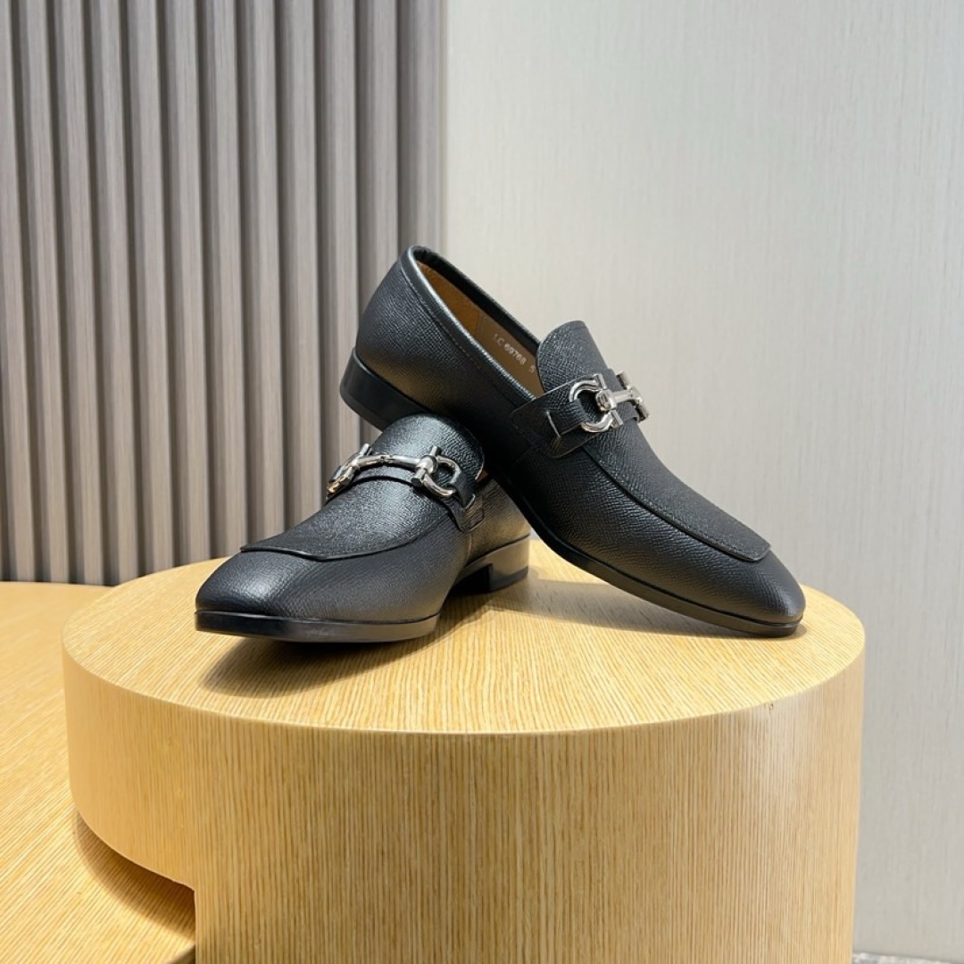 Salvatore Ferragamo Men's Leather Loafers with Iconic Buckle, Sizes 38-44 6 cmp i1744653817637 4386 0 4