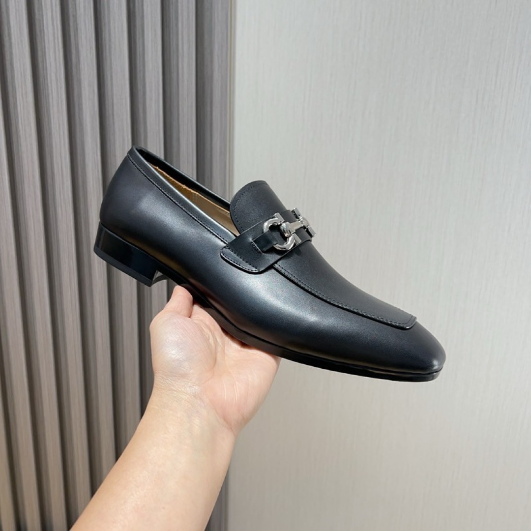 Ferragamo Men's Black Leather Loafers with Metal Buckle, Size 38-44 3 cmp i1744653834514 3795 0 1