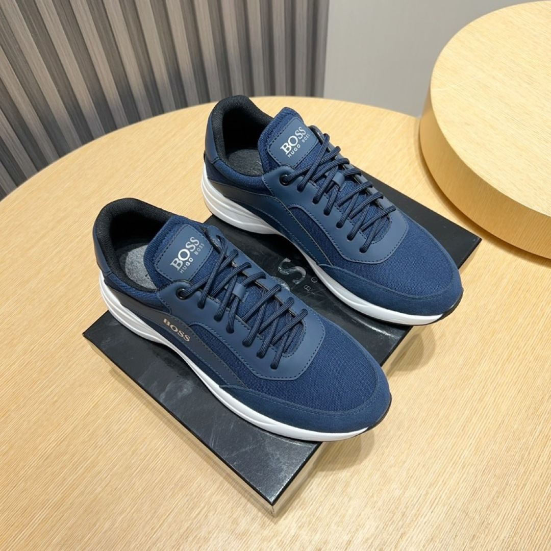 NO:284008,Factory [BOSS] new men's sports shoes. The new model of a well-known sports brand is grandly launched. It is shipped with a luxurious and high-end design. The upper is made of original breathable mesh fabric with leather (sheepskin footbed). Lightweight rubber outsole. Light luxury style. The upper is breathable and not stuffy. Simple and atmospheric. It is comfortable and fashionable. Size38-44 (45 customized, non-return and exchange),, sneakers, sheepskin19860909工厂【BOSS】新款男仕运动鞋 知名运动品牌新款隆重上市 以奢华高端设计出货 鞋面选用原版透气网布搭配皮革制成（羊皮垫脚） 轻质橡胶大底.轻奢风格,鞋面透气不闷脚,简约大气,上脚舒适富有潮流感.Size38-44（45定做不退换）,,sneakers,sheepskin,Men's shoes