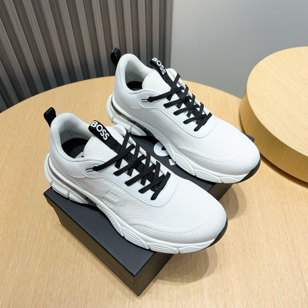 NO:284379,Factory [BOSS] new men's sports shoes. The new model of a well-known sports brand is grandly launched. It is shipped with a luxurious and high-end design. The upper is made of original breathable flying weaving (sheepskin footbed) and lightweight rubber outsole. Light luxury style. The upper is breathable and not stuffy, simple and atmospheric, and the foot is comfortable and fashionable. Size38-44 (45 custom made without return and exchange),, sneakers, sheepskin19860909工厂【BOSS】新款男仕运动鞋 知名运动品牌新款隆重上市 以奢华高端设计出货 鞋面选用原版透气飞织制成（羊皮垫脚） 轻质橡胶大底.轻奢风格,鞋面透气不闷脚,简约大气,上脚舒适富有潮流感.Size38-44（45定做不退换）,,sneakers,sheepskin,Men's shoes
