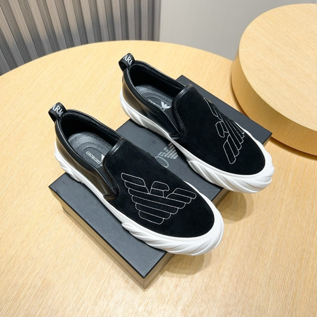 NO:344415,【Armani】Fashionable and casual footwear shoes are exquisite and exquisite in details. The upper is made of top layer cowhide luxury sheepskin footbed rubber wear-resistant and non-slip sole. It is comfortable to wear and exquisite craftsmanship, and it is worthy of sizes 38-44,,armani,cowhide,sheepskin19860909【Armani】时尚休闲套脚鞋细节精致考究,鞋面采用头层牛皮奢华羊皮垫脚橡胶耐磨防滑大底,穿着舒适工艺精典,做工精细,值得拥有码数38-44,,armani,cowhide,sheepskin,Men's shoes