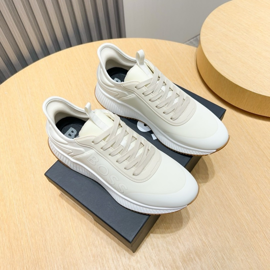 NO:345722,Factory [BOSS] New original men's sports shoes. The new model of a well-known sports brand is grandly launched. It is shipped with a luxurious and high-end design. The upper is made of original breathable fabric (sheepskin footbed) and lightweight rubber outsole. Light luxury style. The upper is breathable and not stuffy, simple and atmospheric, and the foot is comfortable and fashionable. Size38-44 (45 custom made without return and exchange),, sneakers, sheepskin19860909工厂【BOSS】新款原版男仕运动鞋 知名运动品牌新款隆重上市 以奢华高端设计出货 鞋面选用原版透气布料制成（羊皮垫脚） 轻质橡胶大底.轻奢风格,鞋面透气不闷脚,简约大气,上脚舒适富有潮流感.Size38-44（45定做不退换）,,sneakers,sheepskin,Men's shoes