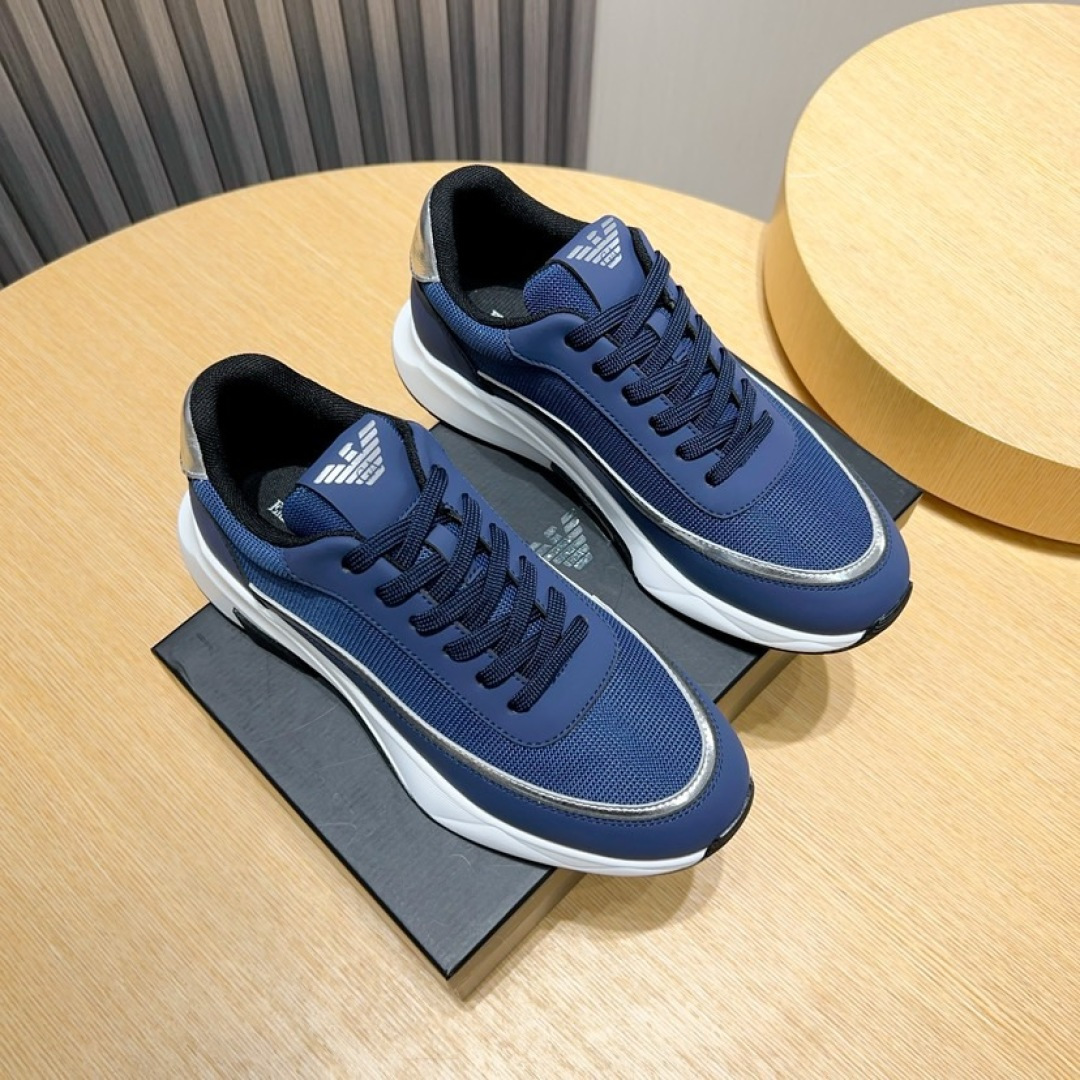 NO:347310,Factory [Armani] Armani's new fashionable men's sports shoes are carefully created to create an international brand. This casual shoe combines high-quality fabrics and exquisite craftsmanship. The upper is made of original breathable fabric!  Breathable mesh cloth inner sheepskin foot pad. The footing effect is handsome and stylish, with a lightweight TPU bottom, and the foot feels light and comfortable!  Fine workmanship, worthy of Size38-44 (45 custom made without return or exchange), Armani, Armani, Sneakers, Sheepskin19860909工厂【Armani】阿玛尼新款时尚男士运动鞋精心打造国际品牌 此款休闲鞋集优质面料与精湛工艺于一身,鞋面选用原版透气布料制成！透气网布内里羊皮垫脚.上脚效果帅气有型,轻质TPU大底,脚感轻便舒适！做工精细,值得拥有 Size38-44（45定做不退换）,,armani,armani,sneakers,sheepskin,Men's shoes