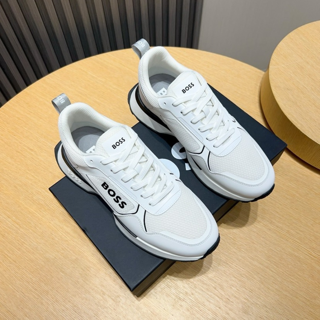 NO:353956,Factory [BOSS] New original men's sports shoes. The new model of a well-known sports brand is grandly launched. It is shipped with a luxurious and high-end design. The upper is made of original breathable mesh (sheepskin footbed). Lightweight rubber outsole. Light luxury style. The upper is breathable and not stuffy. Simple and atmospheric. It is comfortable and fashionable. Size38-44 (45 customized, non-return and exchange),, sneakers, sheepskin19860909工厂【BOSS】新款原版男仕运动鞋 知名运动品牌新款隆重上市 以奢华高端设计出货 鞋面选用原版透气网布制成（羊皮垫脚） 轻质橡胶大底.轻奢风格,鞋面透气不闷脚,简约大气,上脚舒适富有潮流感.Size38-44（45定做不退换）,,sneakers,sheepskin,Men's shoes