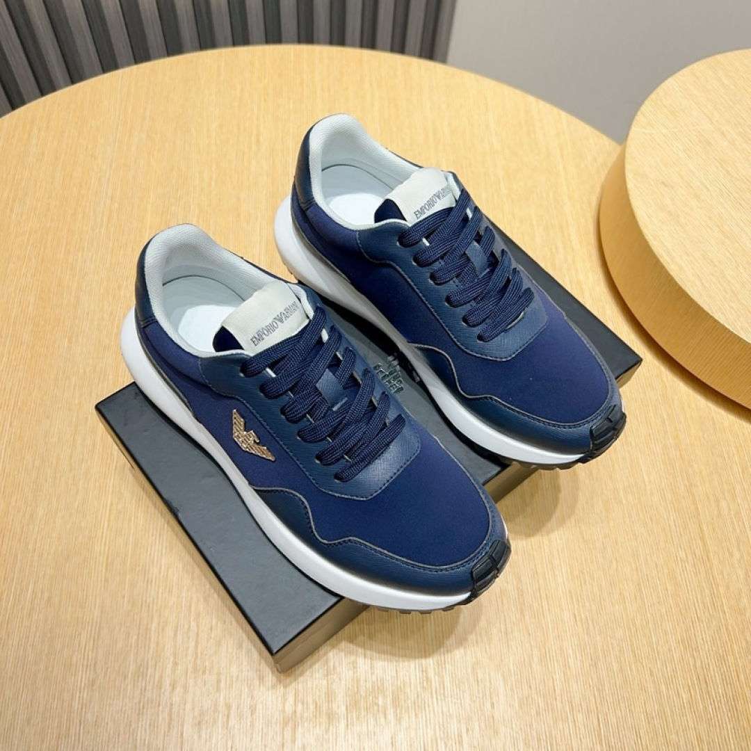 NO:352265,Factory [Armani] Armani's new fashionable men's sports shoes are carefully created to create an international brand. This casual shoe combines high-quality fabrics and exquisite craftsmanship. The upper is made of original breathable fabric!  Breathable mesh cloth inner sheepskin foot pad. The footing effect is handsome and stylish, with a lightweight TPU bottom, and the foot feels light and comfortable!  Fine workmanship, worthy of Size38-44 (45 custom made without return or exchange), Armani, Armani, Sneakers, Sheepskin19860909工厂【Armani】阿玛尼新款时尚男士运动鞋精心打造国际品牌 此款休闲鞋集优质面料与精湛工艺于一身,鞋面选用原版透气布料制成！透气网布内里羊皮垫脚.上脚效果帅气有型,轻质TPU大底,脚感轻便舒适！做工精细,值得拥有 Size38-44（45定做不退换）,,armani,armani,sneakers,sheepskin,Men's shoes