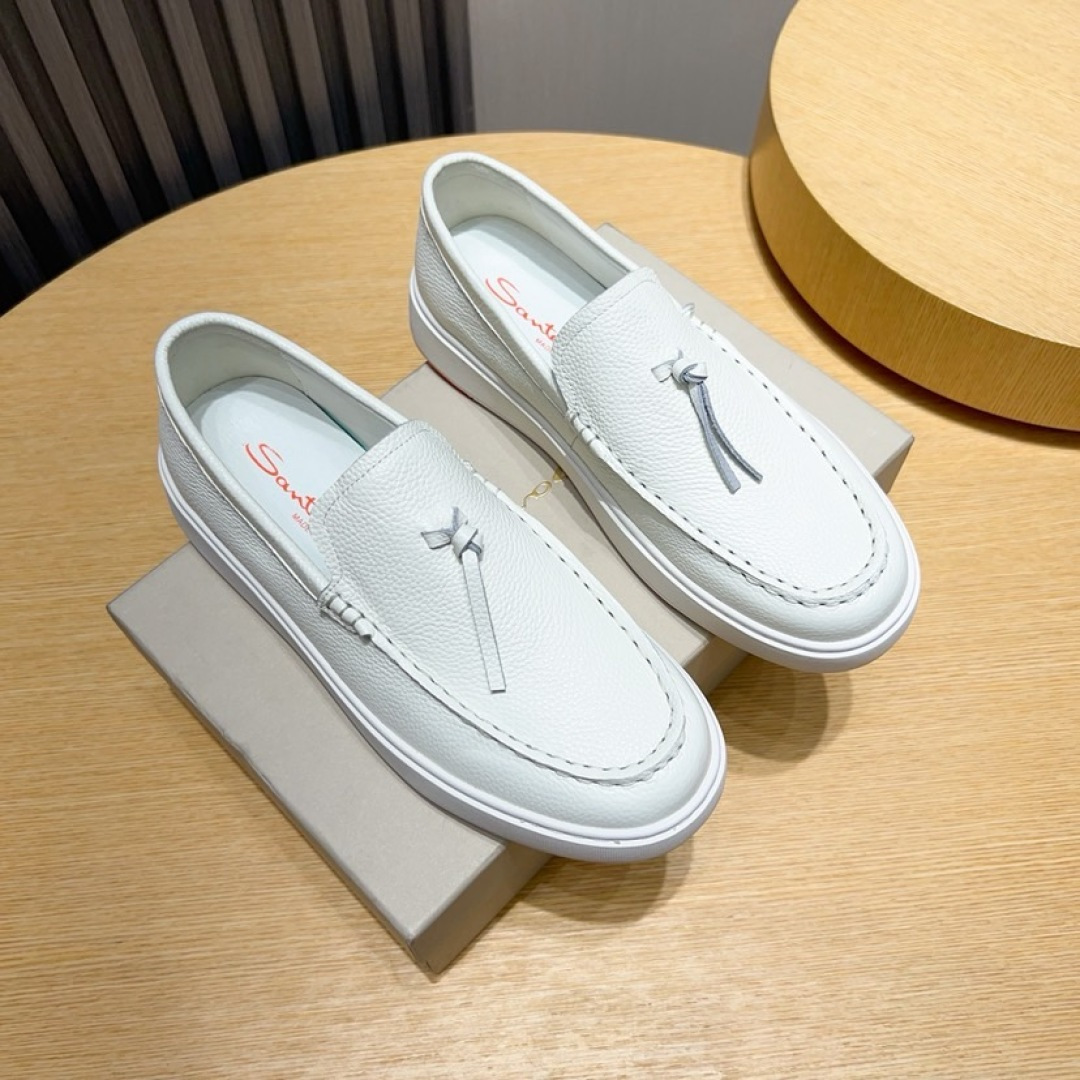 NO:828429,Actual price [Santoni Santoni] original casual slip-on shoes, popular among street men, very comfortable and versatile!  This shoe has pebbled first-layer cowhide leather on the upper and sheepskin lining, making it light and comfortable on the foot!  There is a layer of high-elastic foam in the middle of the insole that feels light on the foot. In stock for a long time!  Original box packaging. Code number 38-45 (45 customized),,cowhide,sheepskin19860909实价【Santoni 圣东尼】原单休闲套脚鞋,炸街男神爆款,上脚非常舒适百搭！此款鞋面进囗荔枝纹头层牛皮,进囗羊皮内里,上脚轻便舒适！鞋垫中间有一层高弹泡棉上脚轻快.长期有货！原盒包装.码数38-45（45定做）,,cowhide,sheepskin,Men's shoes