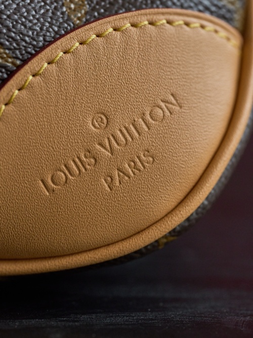 Louis Vuitton Boulogne Bag:Authentic Design, Premium Materials, and Craftsmanship 1 Louis Vuitton Boulogne Bag:Authentic Design, Premium Materials, and Craftsmanship