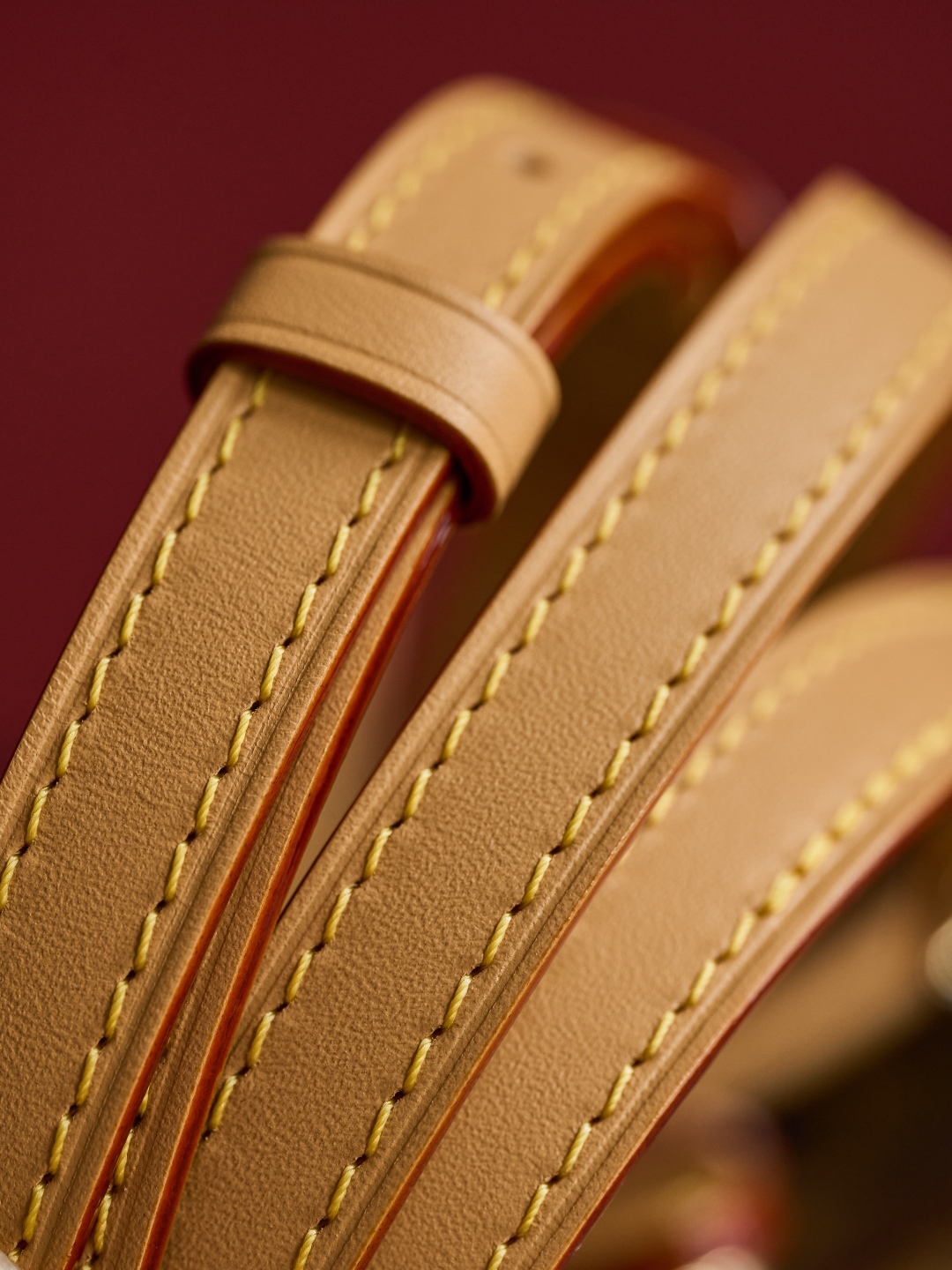 LOUIS VUITTON Nano Diane Bag M83298, Premium Leather, Gold Hardware 4 cmp i1748590258633 8535 0 2