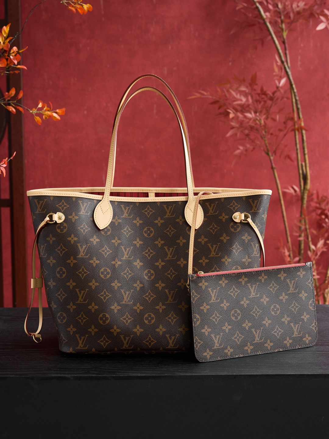 Louis Vuitton Neverfull MM: Iconic Monogram Canvas Tote Bag with Pouch 2 cmp i1748684549712 3435 0 0