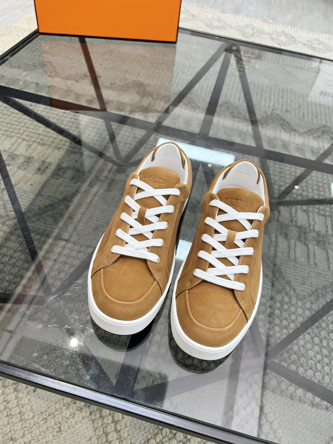 NO:338013,Brand HERMES original color matching, size 39-44 customized 38.45 price, material, new style of Hermes, boutique, casual shoes, upper cowhide, full cowhide, footbed cowhide, inner style, dynamic original, Hermes comfortable sole, simple and generous sports and leisure, Hermes casual shoes, hermes, hermes, cowhide19860909品牌HERMES 颜色原版配色 码数39-44定做38.45 价格 材质爱马仕新款 精品 休闲鞋 鞋面牛皮打造全牛皮垫脚牛皮内里版型时尚 动感十足原版 爱马仕舒适大底 简洁大方运动休闲,爱马仕 休闲鞋,hermes,hermes,cowhide,Men's shoes