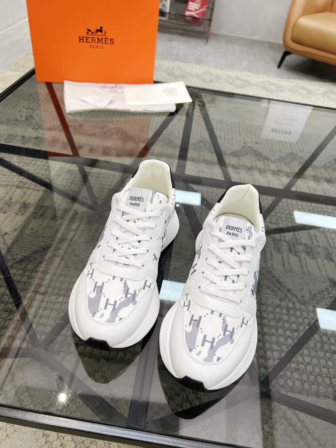 NO:222447,Brand HERMES original color matching, size 39-44 customized 38.45 price Material Hermes 2025 new model, boutique casual sports shoes, imported cowhide upper to create cowhide inner cowhide footbed, fashionable style, dynamic original Hermes comfortable sole, simple and generous sports and leisure, Hermes casual shoes, hermes, hermes, sneakers, cowhide19860909品牌HERMES 颜色原版配色 码数39-44定做38.45 价格 材质爱马仕2025新款 精品 休闲运动鞋 鞋面进口牛皮打造牛皮内里 牛皮垫脚 版型时尚 动感十足原版 爱马仕舒适大底 简洁大方运动休闲,爱马仕 休闲鞋,hermes,hermes,sneakers,cowhide,Men's shoes