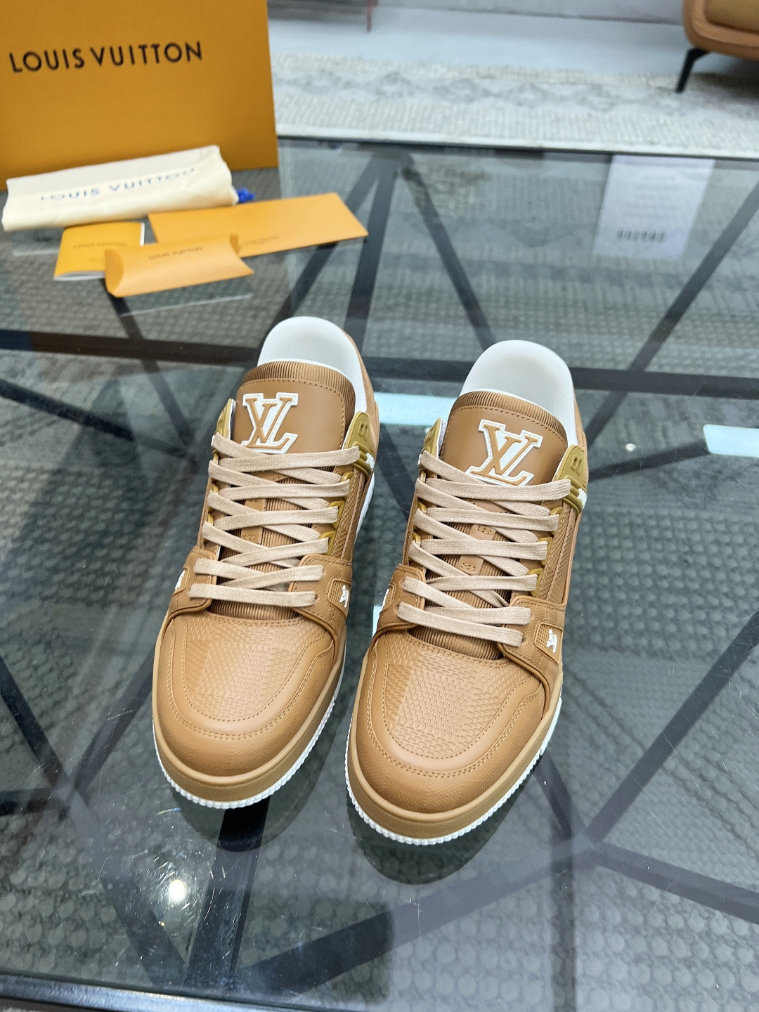 NO:341123,Brand LOUIS VUITTON original color matching code number 39-44 customized 38.45.46 price Material new Louis Vuitton casual shoes!  High-quality Labon craft upper is made of cowhide with original material LV Comfortable breathable mesh cloth Neli mesh cloth footbed style Simple and atmospheric LV original outsole, Louis Vuitton, louis vuitton, louis vuitton, louis vuitton, louis vuitton, cowhide19860909品牌LOUIS VUITTON 颜色原版配色 码数39-44定做38.45.46 价格 材质路易威登新款 休闲鞋！高品质拉邦工艺鞋面采用牛皮搭配原版材质LV 舒适透气网布内里网布垫脚版型时尚 简单大气LV原版大底,路易威登,louis vuitton,louis vuitton,louis vuitton,cowhide,Men's shoes