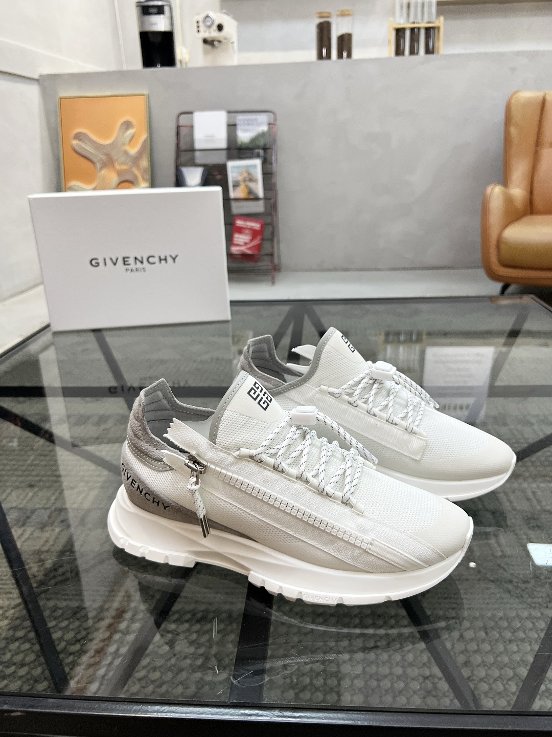 NO:341226,Brand GIVENCHY Color Original Color Number 38-44 Customized.45.46 Price Material Givenchy Top-level Original Product!  The upper of the high-quality sports shoes is made of cowhide spliced ​​fabric, cowhide inner, cowhide footbed, original outsole, fashionable, simple and elegant style, versatile, Givenchy casual shoes, given, given, given, sneakers, cowhide19860909品牌GIVENCHY 颜色 原版配色 码数38-44定做.45.46 价格 材质纪梵希顶级·原单货！精品好货运动鞋鞋面采用牛皮拼接布面料牛皮内里 牛皮垫脚 原版大底 版型时尚简洁大方 百搭款,纪梵希休闲鞋,givenchy,givenchy,sneakers,cowhide,Men's shoes