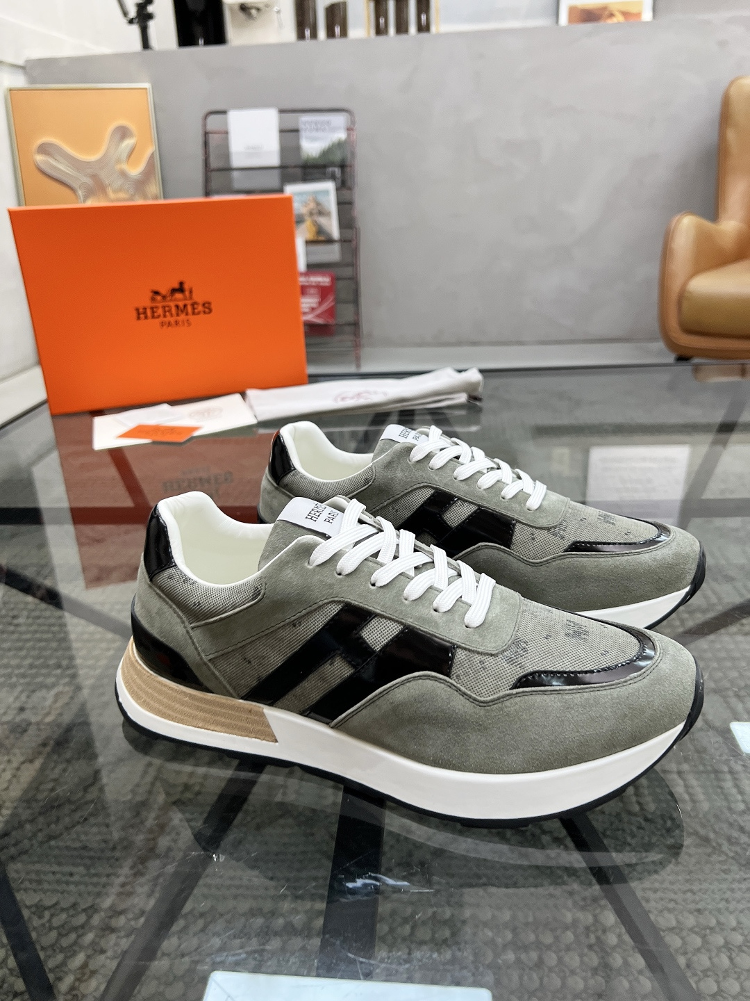 NO:340506,Brand HERMES original color matching, size 39-44 customized 38.45 price Material Hermes 2025 new model, boutique casual sports shoes, imported cowhide upper to create cowhide inner cowhide footbed, fashionable style, dynamic original Hermes comfortable sole, simple and generous sports and leisure, Hermes casual shoes, hermes, hermes, sneakers, cowhide19860909品牌HERMES 颜色原版配色 码数39-44定做38.45 价格 材质爱马仕2025新款 精品 休闲运动鞋 鞋面进口牛皮打造牛皮内里 牛皮垫脚 版型时尚 动感十足原版 爱马仕舒适大底 简洁大方运动休闲,爱马仕 休闲鞋,hermes,hermes,sneakers,cowhide,Men's shoes
