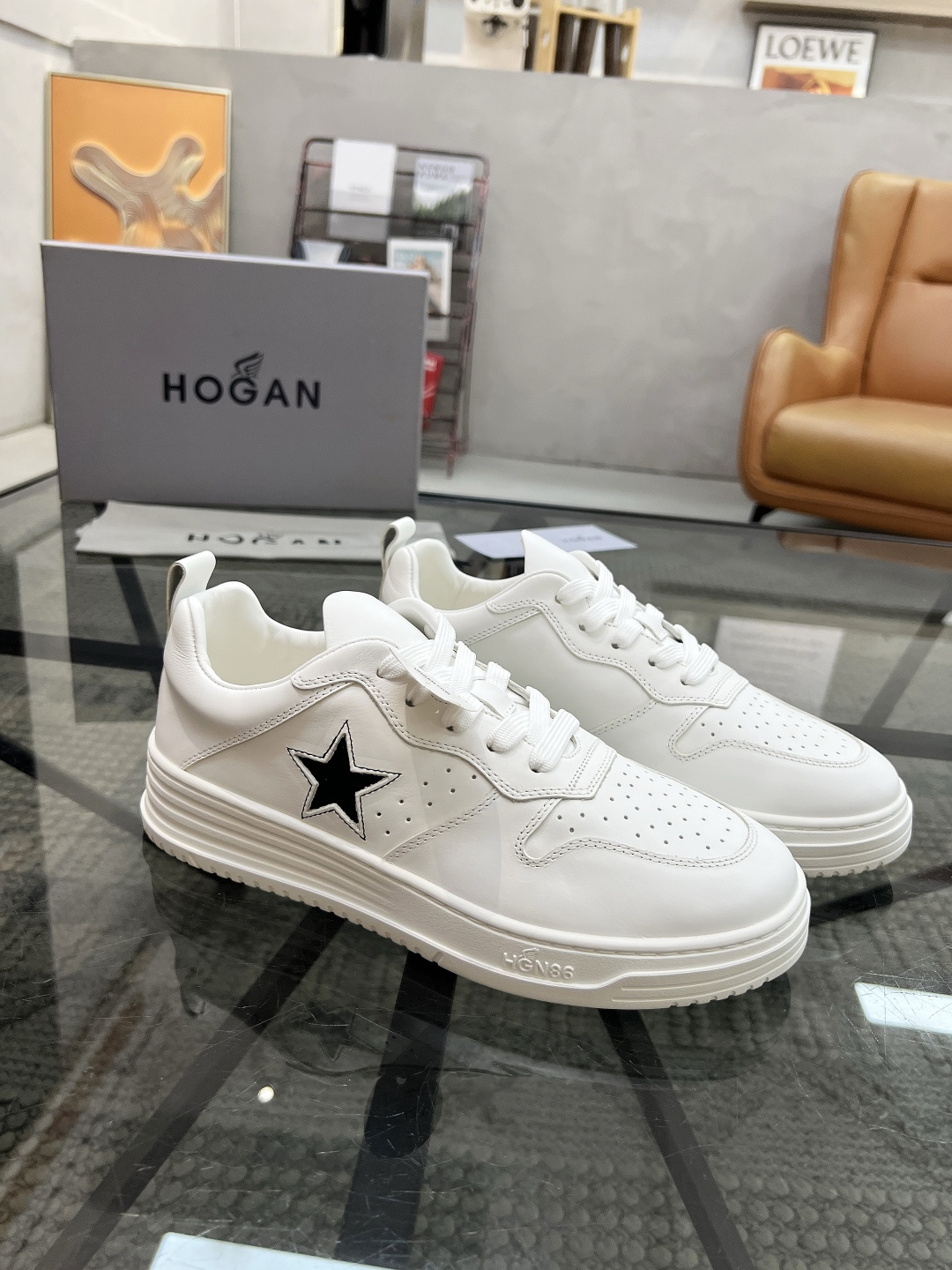 NO:340580,Brand HOGAN Color original color matching Number 39-44 Custom made 38.45 Price Material Hogan original single version top purchasing agent men's latest counter is available simultaneously, imported Italian original brand ▲▲ Calfskin·Brand Totem Breathable Cloth ▲▲ (highlights, nobles, grades) Exquisite workmanship sole original special supply original sole, exclusive double-layer activity · TPU rubber·molded sole; super · Comfortable · Wear-resistant · Anti-slip · Hogan, cowhide19860909品牌HOGAN 颜色原版配色 码数39-44定做38.45 价格 材质霍根原单版本顶级代购男士最新专柜同步发售,意大利进口原版品牌▲▲小牛皮·品牌图腾透气布匹▲▲（凸显高端·贵气·档次）做工考究鞋底原厂特供原版底,独家双层活动·TPU橡胶·成型大底;超级·舒适·耐磨·防滑·,霍根,hogan,cowhide,Men's shoes