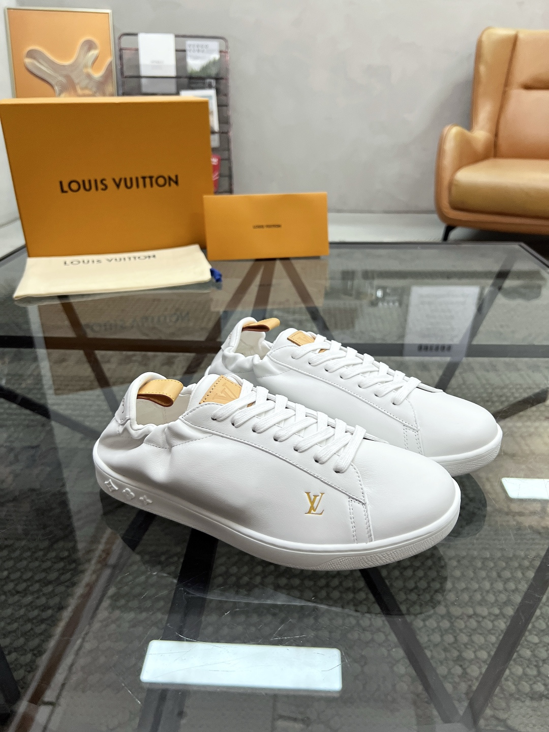 NO:341412,Brand LOUIS VUITTON original color matching code number 39-44 customized 38.45. Price Material material Louis Vuitton new style casual shoes!  Original single-quality Labon craft upper is made of imported cowhide with cowhide inner style. Simple and atmospheric original LV ultra-light sole, Louis Vuitton, louis vuitton, louis vuitton, louis vuitton, louis vuitton, cowhide19860909品牌LOUIS VUITTON 颜色原版配色 码数39-44定做38.45. 价格 材质路易威登新款 休闲鞋！原单品质拉邦工艺鞋面采用进口牛皮搭配牛皮内里版型时尚 简单大气原版LV超轻大底,路易威登,louis vuitton,louis vuitton,louis vuitton,cowhide,Men's shoes