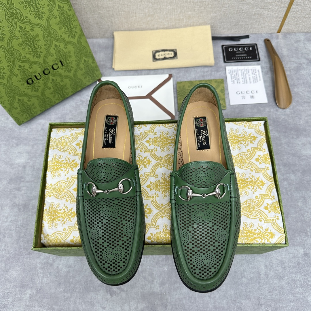 NO:340906,Brand G U C C I color original color matching Number 39-44 Customized 38.45.46 Price Material Guqi new style Business formal leather shoes!  Quality please see the details Classic simple design Pure Goodyear hand-crafted and rigorous fine upper imported handmade cowhide leather to create fashionable headline cowhide inner high-end customization Original special supply (real leather sole) high quality Worth owning, Guqi leather shoes, cowhide, Leather soles19860909品牌G U C C I 颜色原版配色 码数39-44定做38.45.46 价格 材质古奇新款 商务正装皮鞋！质量请看细节经典简约设计纯固特异手工严谨精细鞋面进口手工牛皮制作打造出时尚头条牛皮内里高端定制 原版特供（真皮大底）高品质 值得拥有,古奇 皮鞋,cowhide,Leather soles,Men's shoes