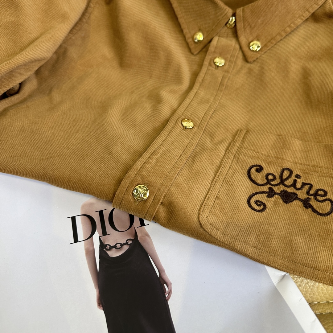 Versatile Autumn Outfit: P624 Dress with Cut-out Shirt, Khaki Shorts, and Jeans - 图片 5