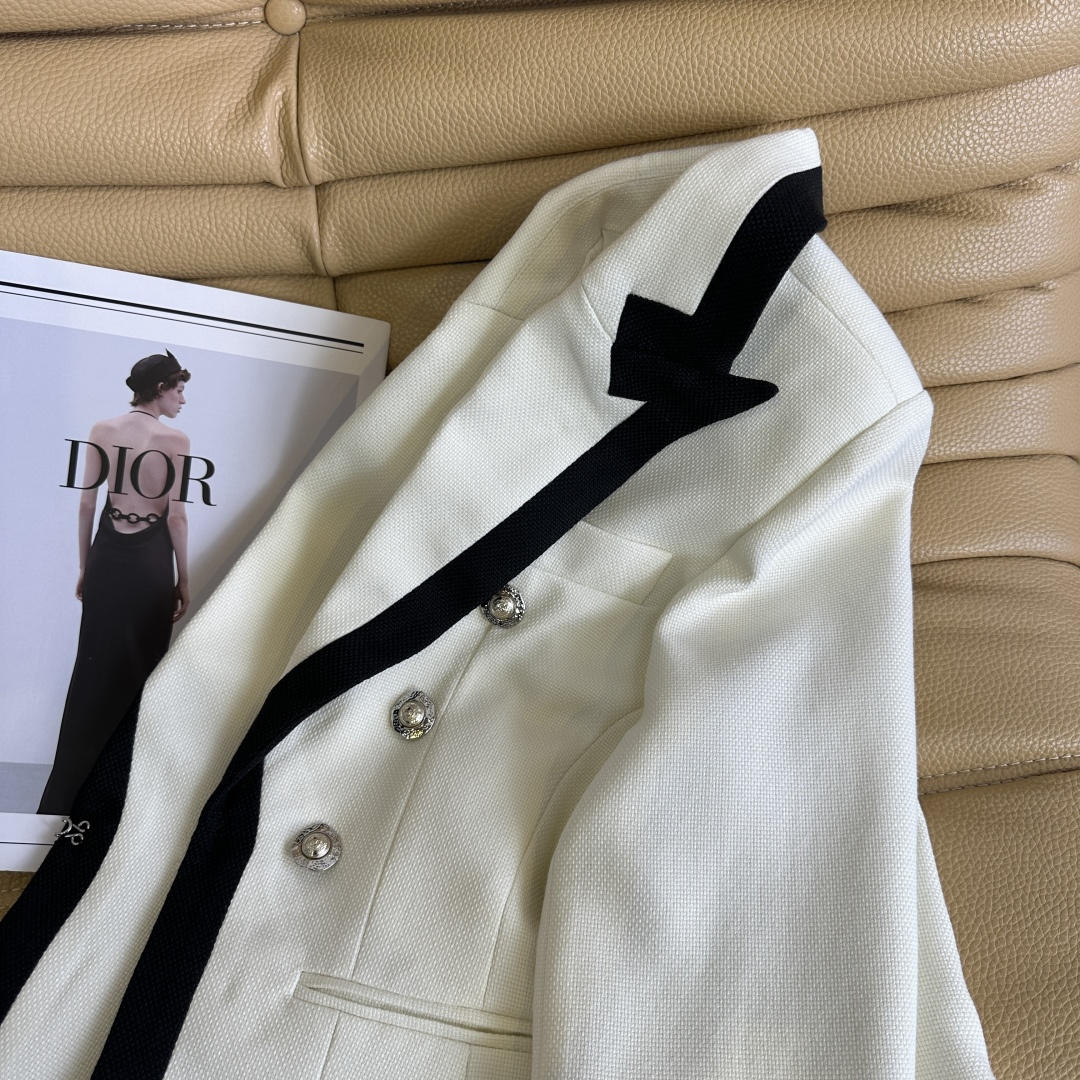 “25SS Bal* 25 Autumn Winter Coloured Suit Coat Classic Brand Button Fashionable Retro Style” - 图片 3