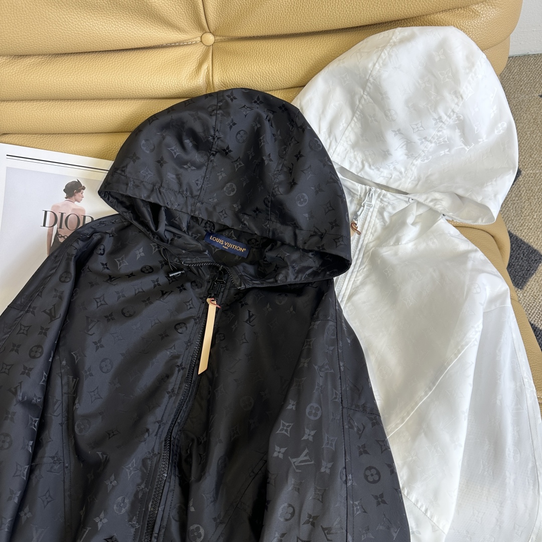 Fashionable Dark Grained Hoodie Coat for Early Autumn Style – Classic Black and White Design - 图片 3