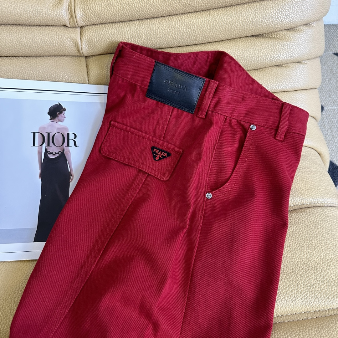 “Stylish P504 Red Jeans Dress with Scrawny High Waists and Simple Design for Autumn Fashion in the U.S.” - 图片 3