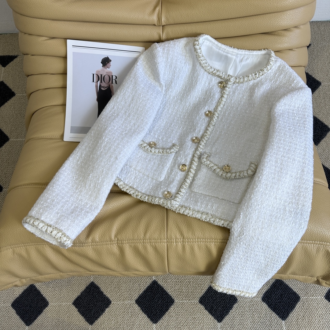 Elegant Tweed Jacket with Gold Braid Trim, Classic Design for Women 2 cmp i1756555942191 4010 0 0
