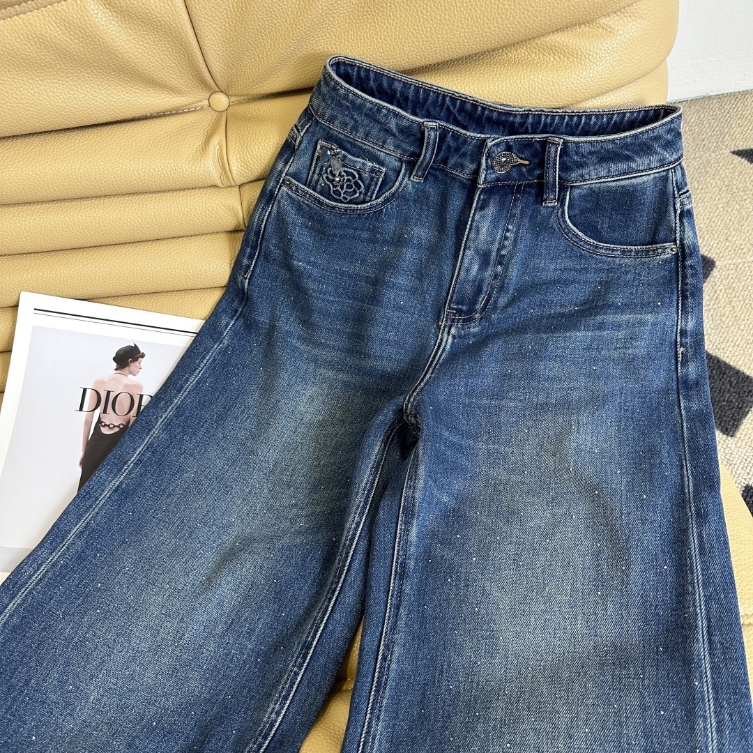 Women's High-Waisted Wide Leg Jeans with Rhinestone Camellia Design 3 cmp i1756556899839 2396 0 1