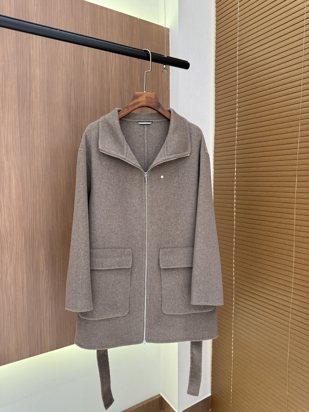 Hermes 25秋冬新款 极简双口袋羊绒大衣 yb定制100%羊绒 定制zg刻字logo辅料 高版本 