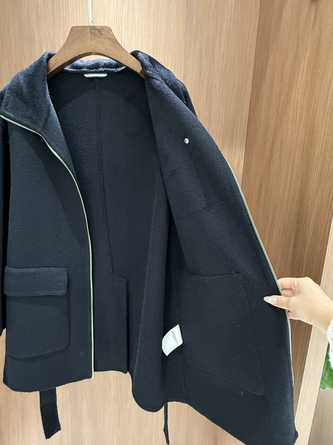 Hermes 25秋冬新款 极简双口袋羊绒大衣 yb定制100%羊绒 定制zg刻字logo辅料 高版本 