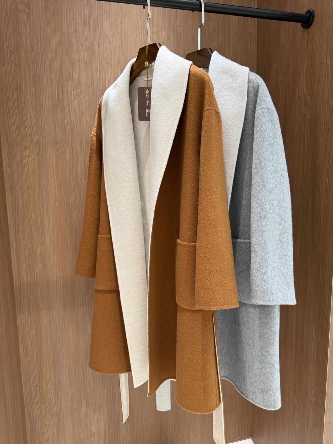 Loro Piana Inspired Two-Tone Cashmere Sweater - Elegant & Soft, Various Sizes 2 cmp i1757244674162 146 0 8
