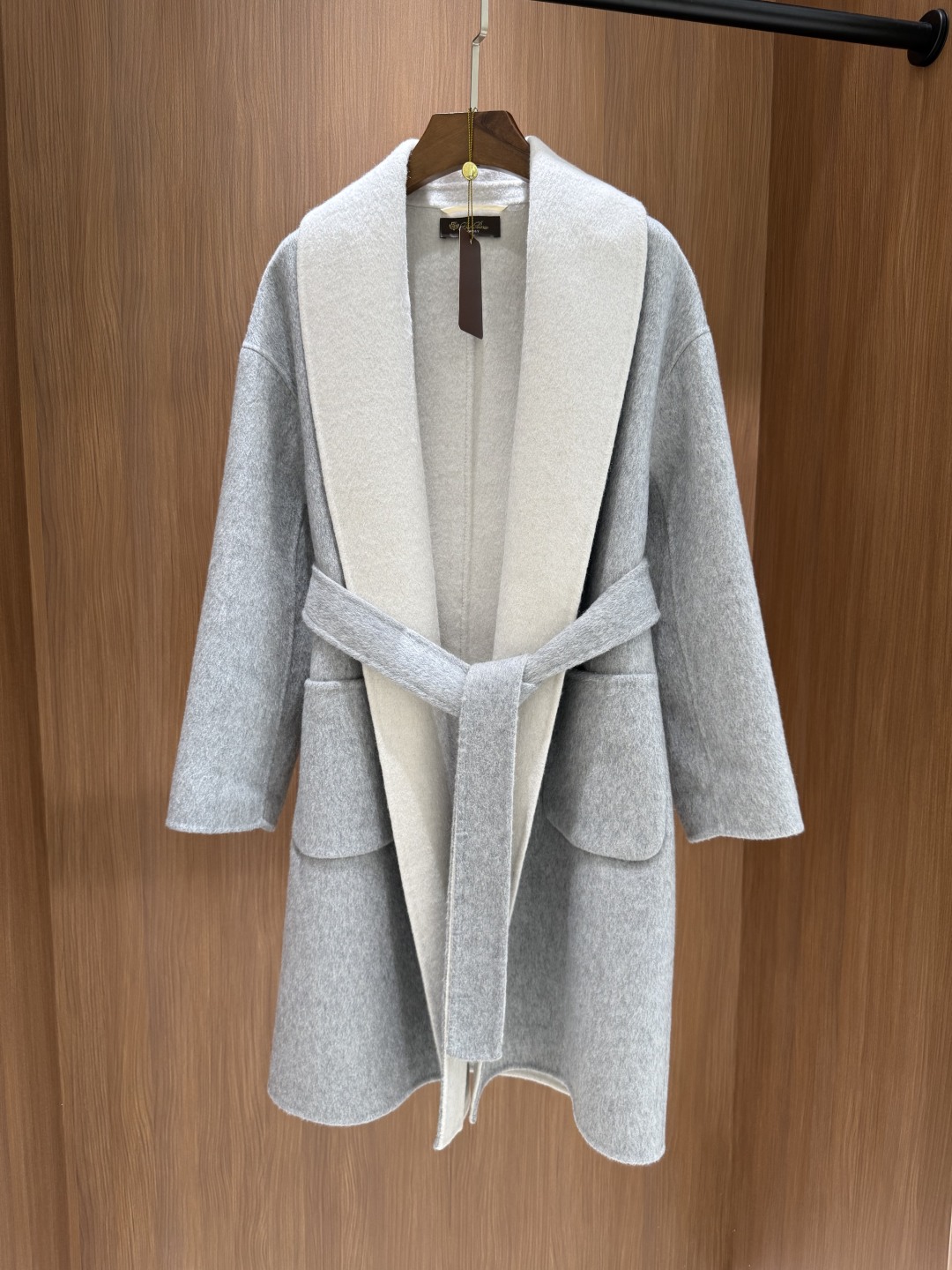 Loro Piana Inspired Two-Tone Cashmere Sweater - Elegant & Soft, Various Sizes 4 cmp i1757246019162 7634 0 1