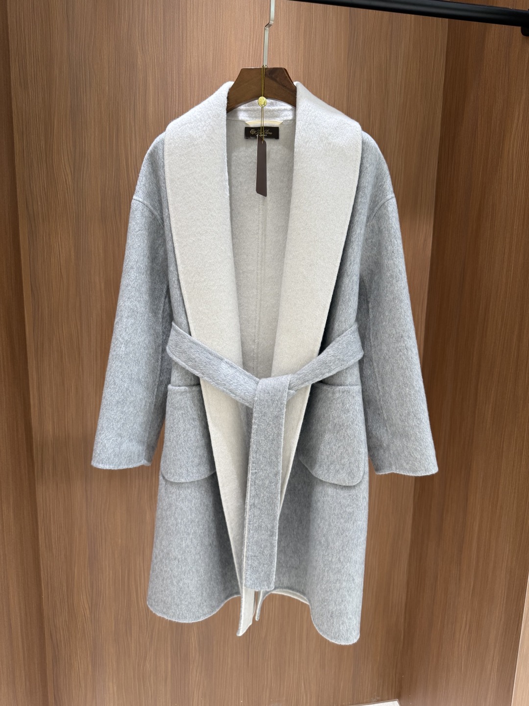 Loro Piana Inspired Two-Tone Cashmere Sweater - Elegant & Soft, Various Sizes 3 cmp i1757246019179 7648 0 0