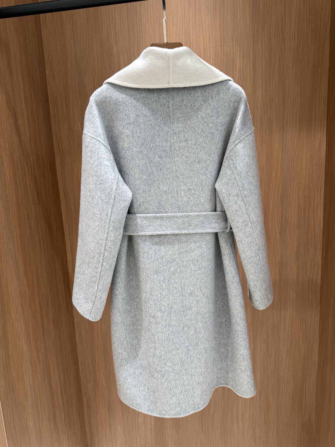 Loro Piana Inspired Two-Tone Cashmere Sweater - Elegant & Soft, Various Sizes 6 cmp i1757246021294 4448 0 3