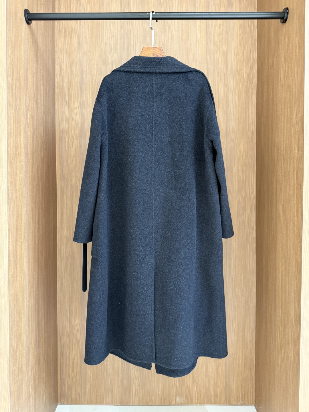 Elegant H Grey Wool-Cashmere Blend Coat with Belt, Size 36-40 4 cmp i1757922322590 613 0 2