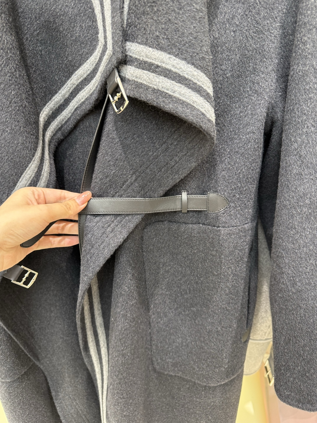 Elegant H Grey Wool-Cashmere Blend Coat with Belt, Size 36-40 9 cmp i1757922330270 9763 0 10