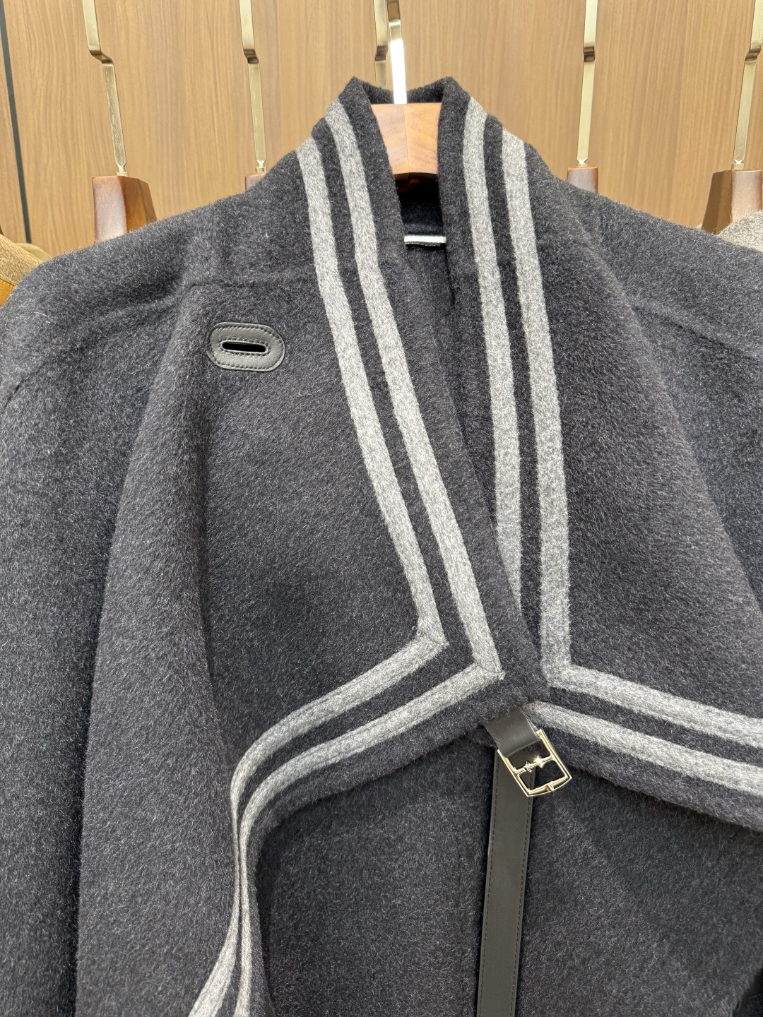 Elegant H Grey Wool-Cashmere Blend Coat with Belt, Size 36-40 8 cmp i1757922335582 268 0 9