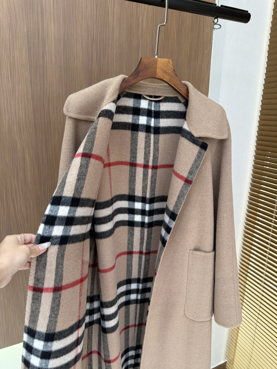 Burberry-Inspired Wool Blend Trench Coat with Iconic Check Lining 6 cmp i1758106530088 7778 0 4