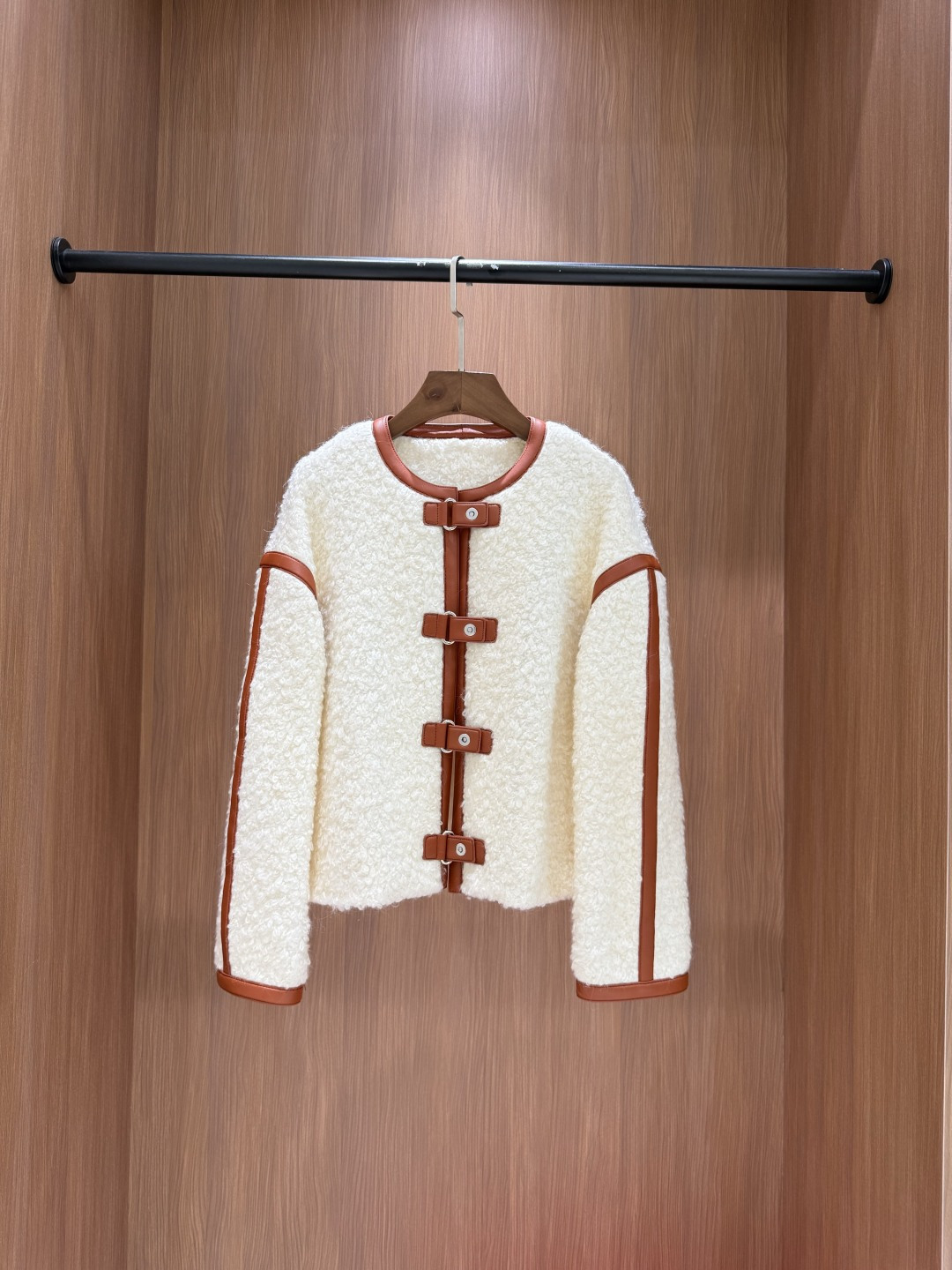 NO:720090,Loropiana brushed cashmere small jacket SML special price two colors, special price no return, no exchange, no free shipping, loro piana, jackets & coats,19860909Loropiana 拉毛羊绒小外套 SML特价 两个色,特价 不退不换不包邮,loro piana,jackets & coats,,Women's clothing