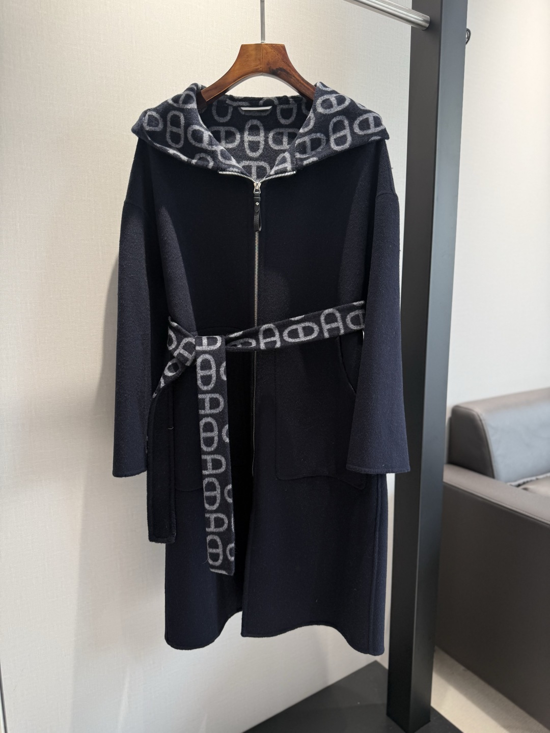NO:945508,Hermes same style Herme*s in stock S M L,Hermes-clothing,hermes,hermes,19860909爱马仕同款 Herme*s in stock S M L,爱马仕-服装,hermes,hermes,,Women's clothing