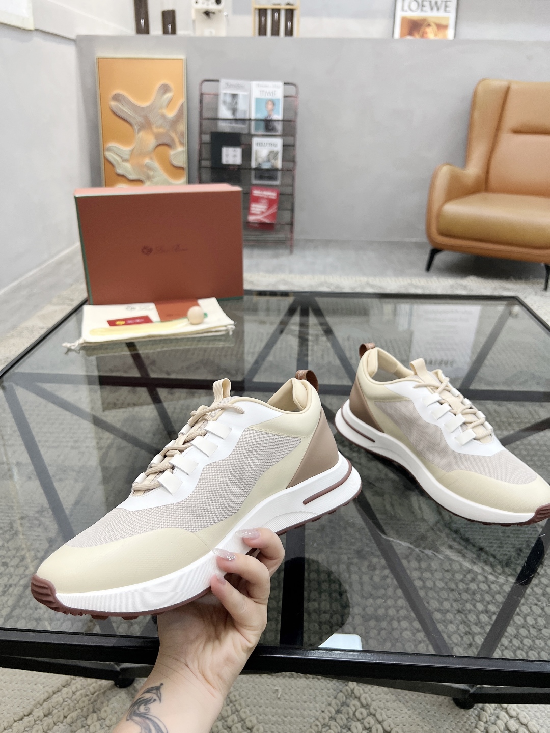  L 🔍顶级代购🇮🇹 LP 炸街男神爆款休闲板鞋专柜新品同步，鞋面意大利进口牛皮搭配网布面料，高品质滴胶