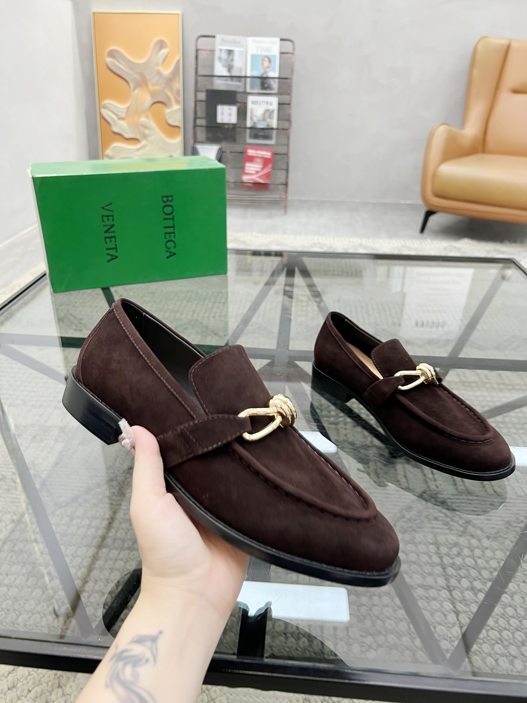  B 🔍顶级代购🇮🇹 碟 炸街情侣👫款官网新品套脚皮鞋原单货专柜同步，鞋面意大利进口磨砂牛皮面料，潮达人