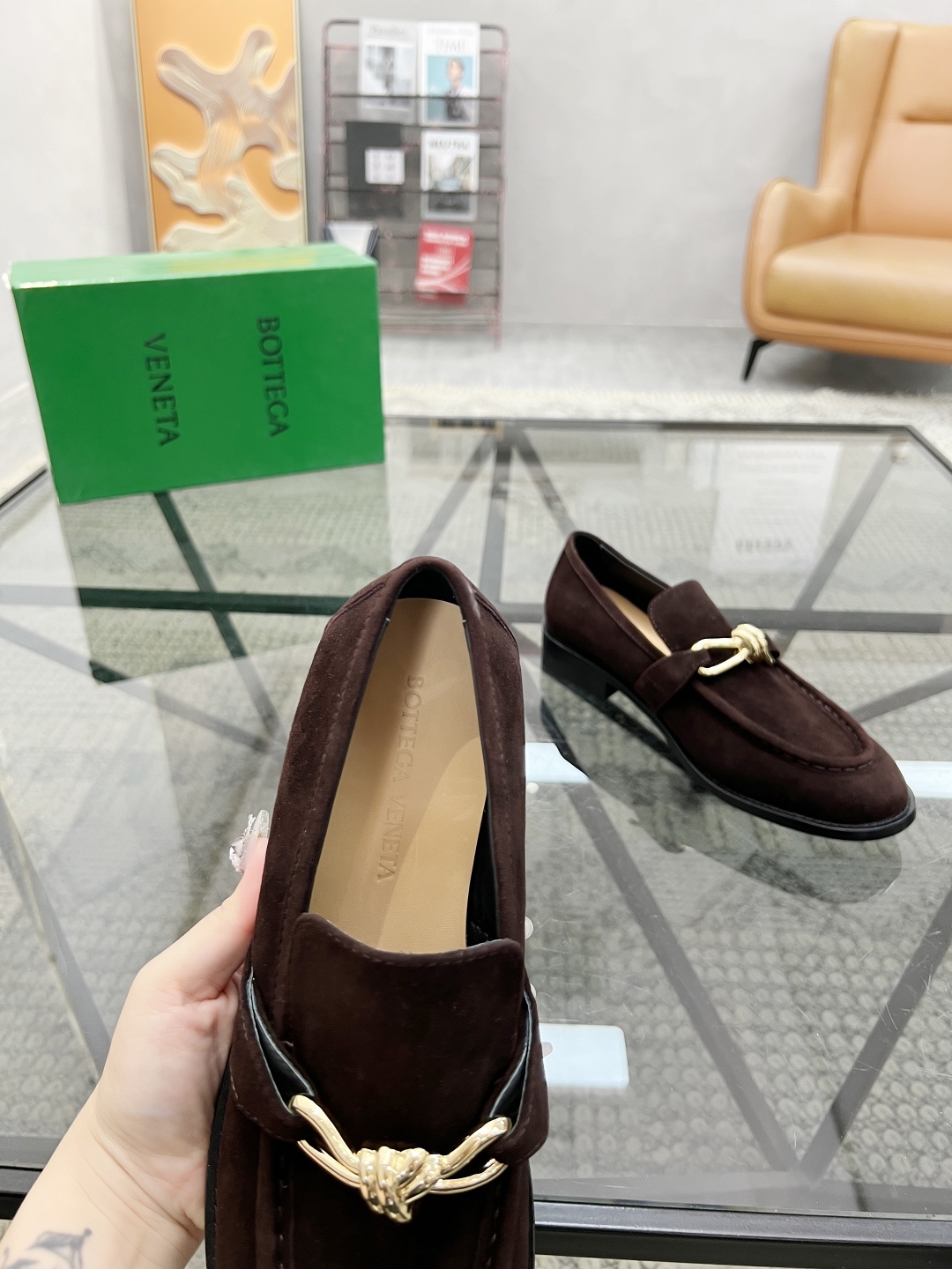  B 🔍顶级代购🇮🇹 碟 炸街情侣👫款官网新品套脚皮鞋原单货专柜同步，鞋面意大利进口磨砂牛皮面料，潮达人