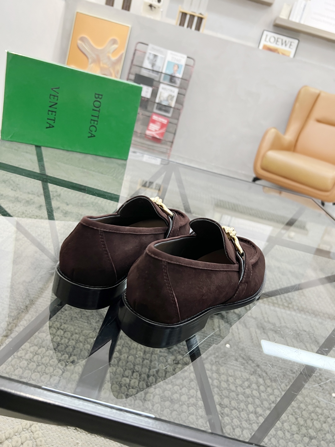  B 🔍顶级代购🇮🇹 碟 炸街情侣👫款官网新品套脚皮鞋原单货专柜同步，鞋面意大利进口磨砂牛皮面料，潮达人