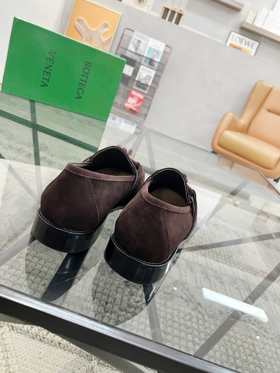  B 🔍顶级代购🇮🇹 碟 炸街情侣👫款官网新品套脚皮鞋原单货专柜同步，鞋面意大利进口牛皮面料，潮达人爆款