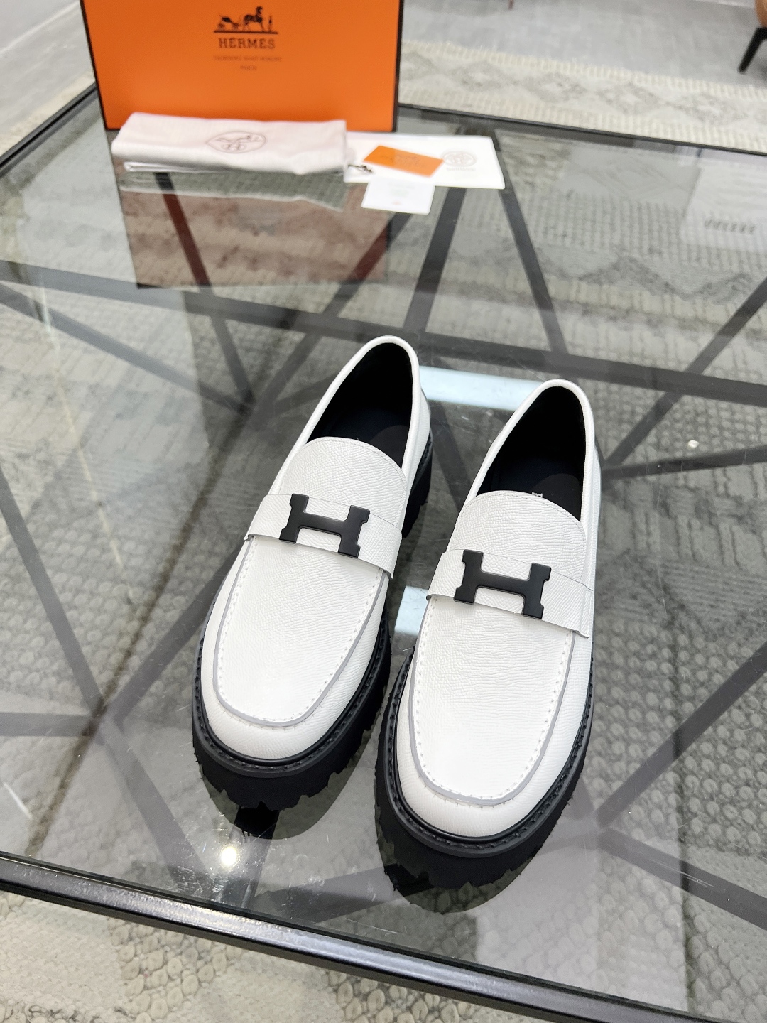  H 🔍顶级代购🇮🇹 爱 炸街男神厚底套脚皮鞋系列，专柜同步发售原厂配置，意大利进口牛皮面料，增高男神必
