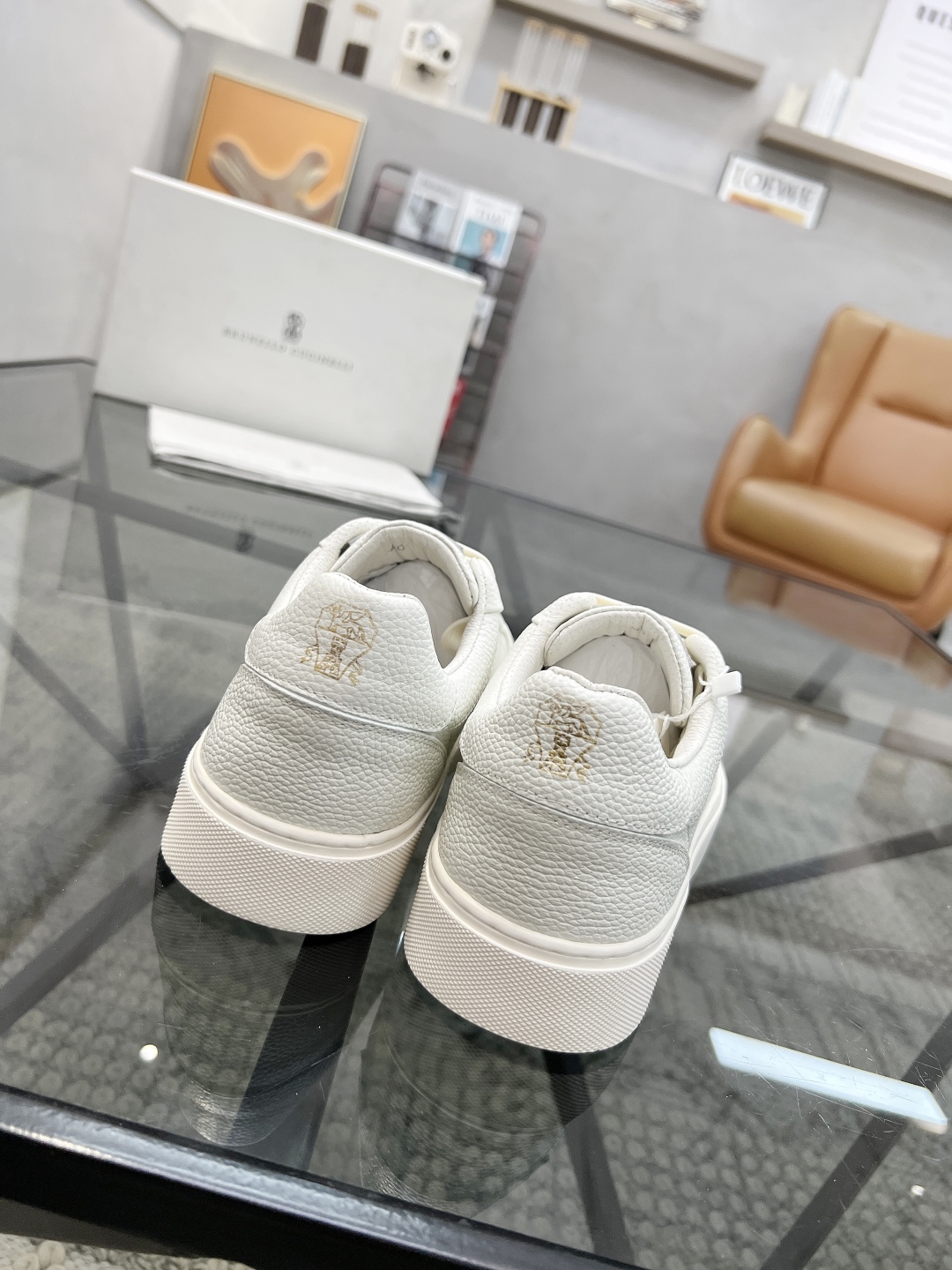  B 🔍顶级代购🇮🇹 BC 炸街男神新品来袭，超人气爆款专柜新款，原厂配置意大利进口牛皮面料，高品质复杂